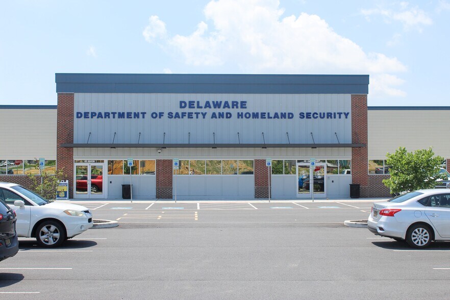 More Photos Of 600 Bay Rd, Dover Land For Lease