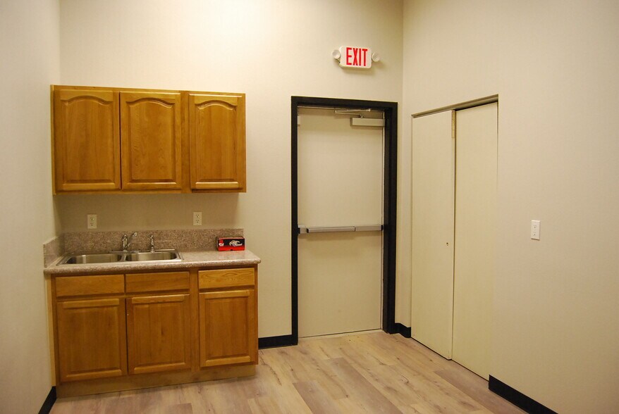 More Photos Of 4130 N Martin Luther King Blvd, North Las Vegas Office For Lease
