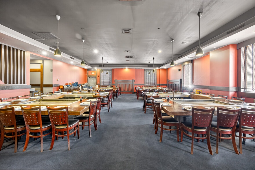 More Photos Of 560 S Main St, Andover Restaurant For Sale