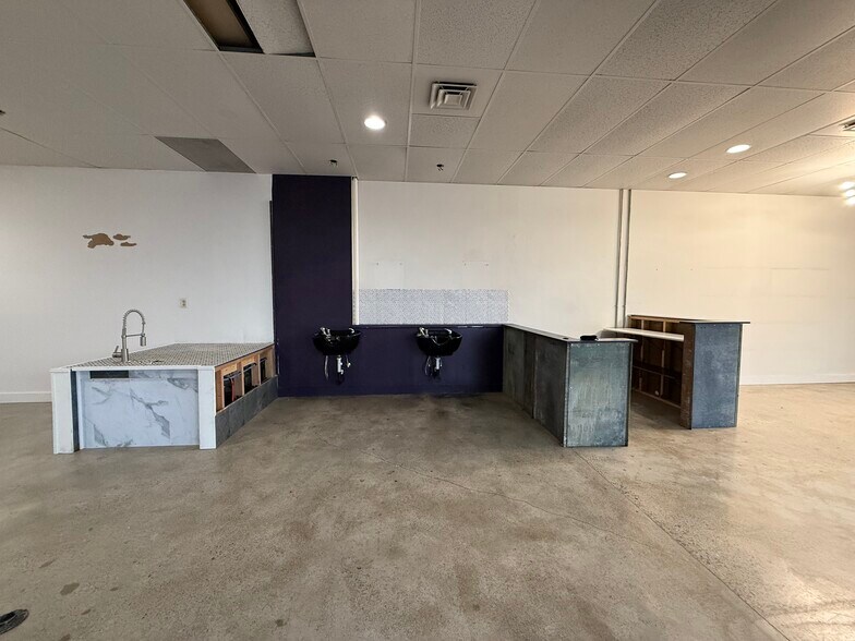More Photos Of 920 Garland Ave, Spokane General Retail For Lease