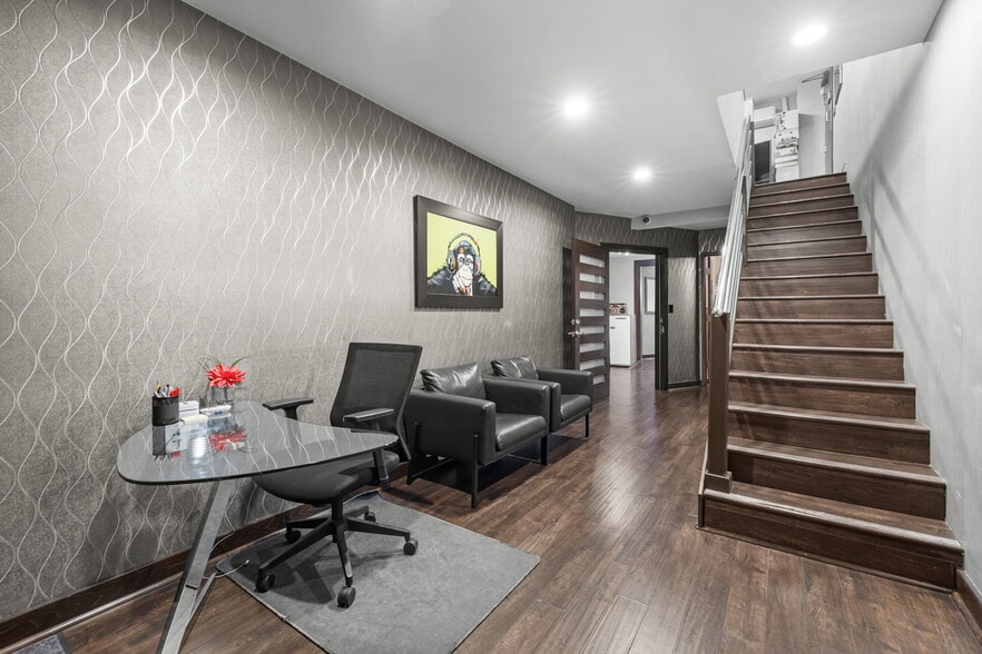 More Photos Of 5739 Tujunga Ave, North Hollywood Movie Radio TVStudio For Sale