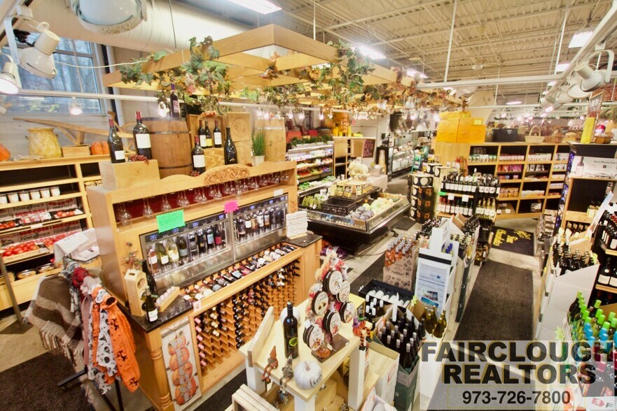 More Photos Of 182 US Highway 206, Flanders General Retail For Sale