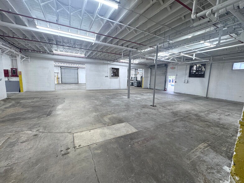 More Photos Of 2610 Orange Ave, Fort Pierce Warehouse For Lease