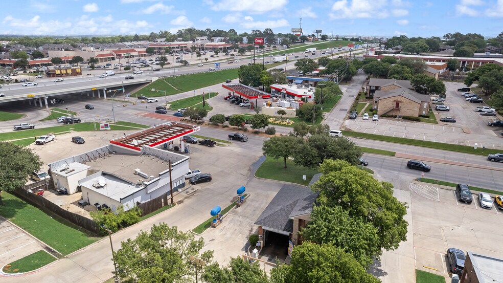 More Photos Of 1704 Teasley Ln, Denton Specialty For Sale
