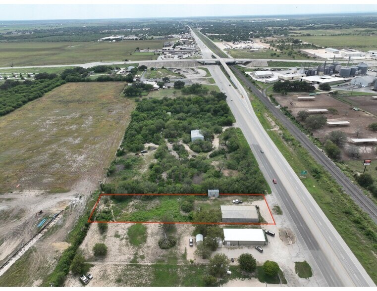More Photos Of 675 US Highway 90 E, Hondo Land For Sale