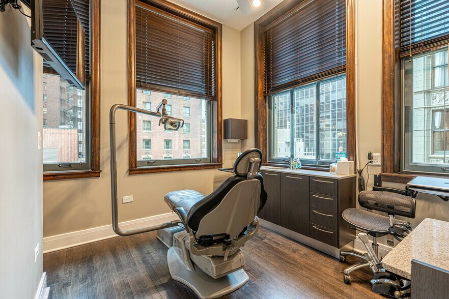 More Photos Of 120 S State St, Chicago Medical For Lease