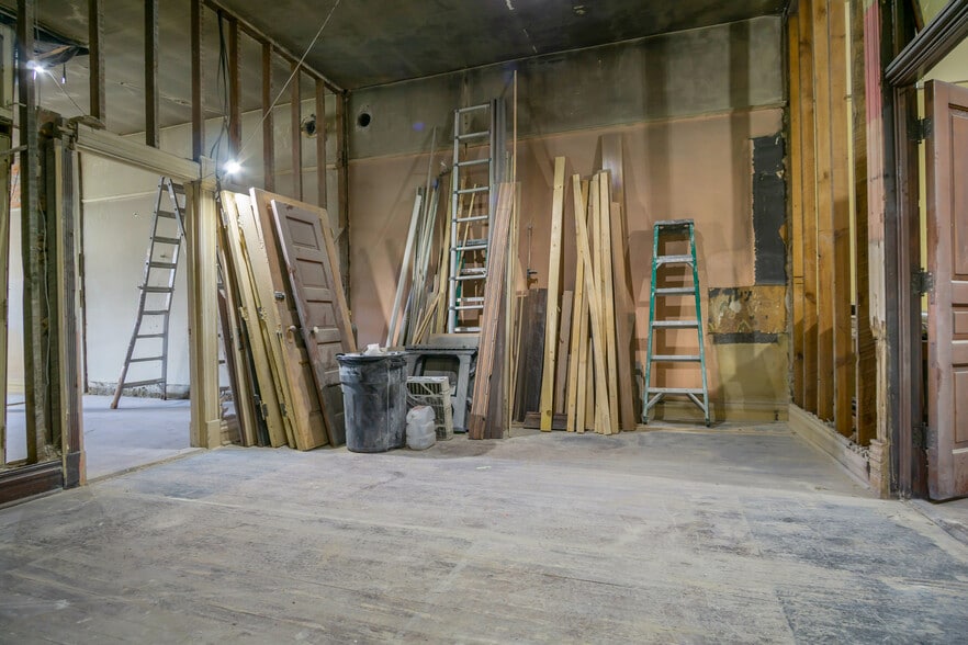 More Photos Of 2118 Central Ave, Kearney General Retail For Sale