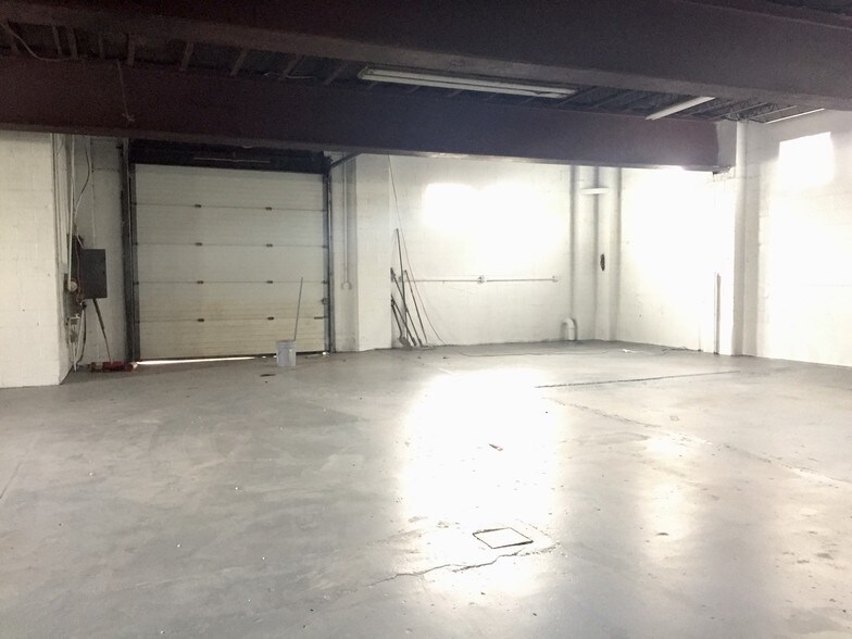 More Photos Of 414 E Lincoln Ave, Mc Donald Warehouse For Sale