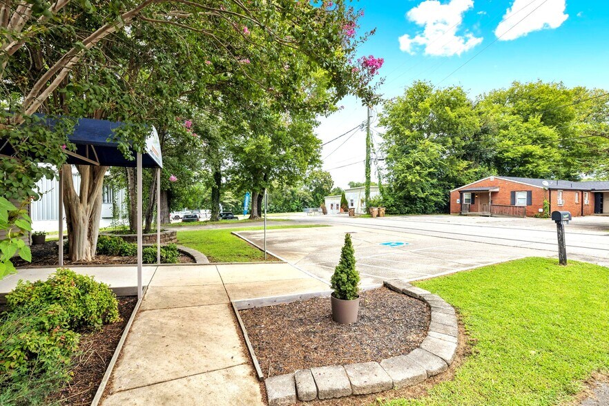 More Photos Of 2839 Logan St, Nashville Loft Creative Space For Sale