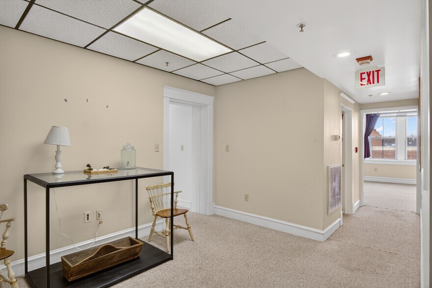 More Photos Of 104-110 S Hill Ave, South Hl, South Hill Office Residential For Sale