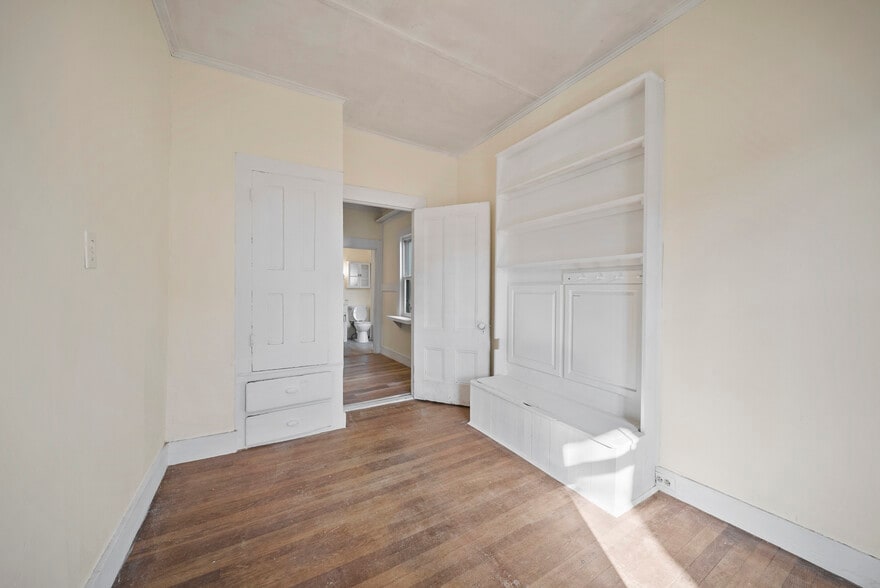 More Photos Of 605 Hall St, Manchester Multifamily For Sale