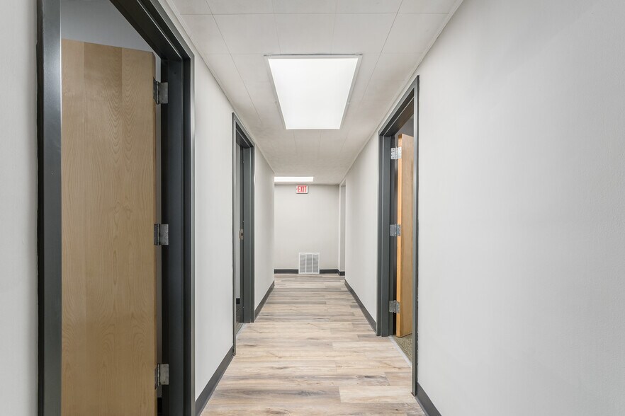 More Photos Of 1251 W Broad St, Columbus Storefront Retail Office For Sale