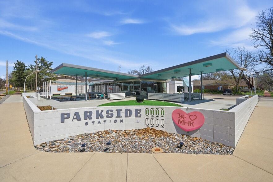 Primary Photo Of 1026 Poyntz Ave, Manhattan Auto Repair For Sale
