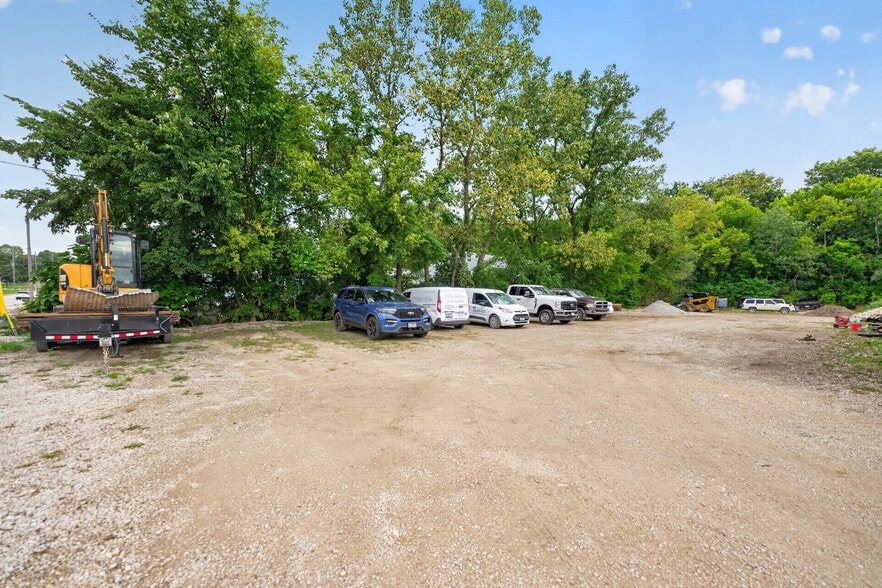More Photos Of 520 S River St, Batavia Warehouse For Sale