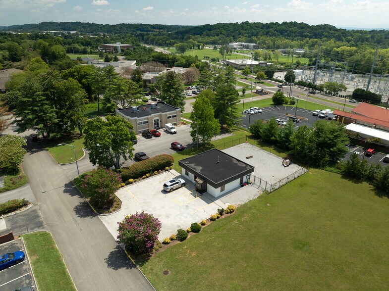 More Photos Of 6908 Office Park Cir, Knoxville Medical For Sale