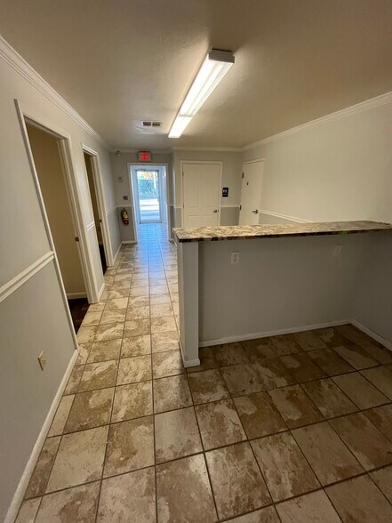 More Photos Of 1209 SE 10th St, Cape Coral Warehouse For Lease