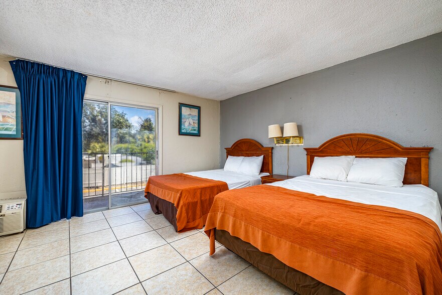 More Photos Of 11736 US Highway 19, Port Richey Hotel For Sale