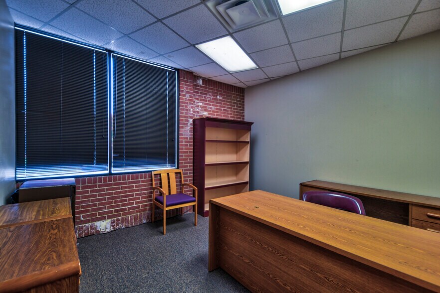 More Photos Of 6210 N Belt Line Rd, Irving Office For Lease