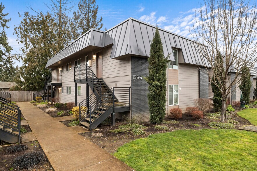 More Photos Of 1570 James St, Woodburn Apartments For Sale