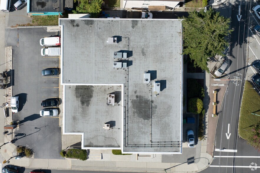 More Photos Of 1071 Austin Av, Coquitlam Office For Lease