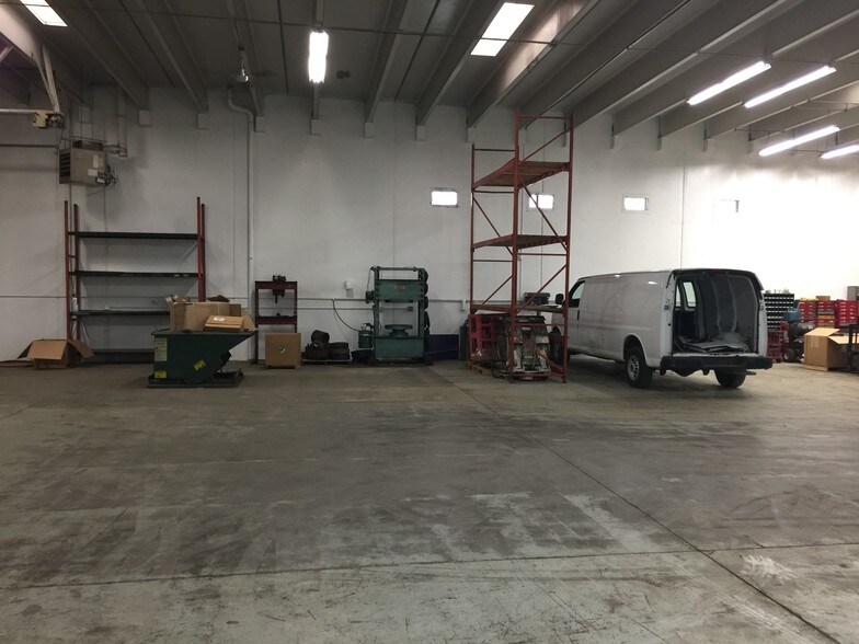 More Photos Of 2615 Mount Pleasant St, Racine Manufacturing For Sale