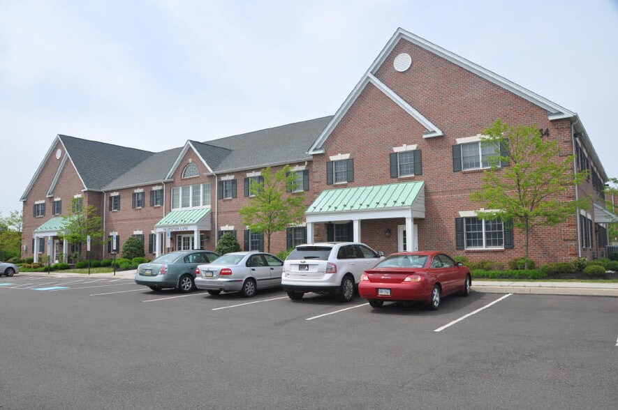 Primary Photo Of 54 Friends Ln, Newtown Office For Lease