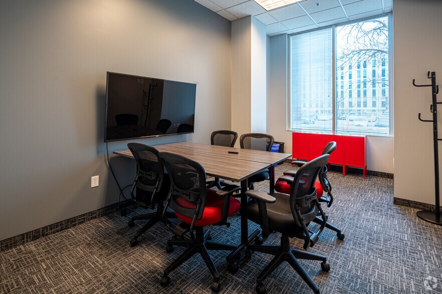 More Photos Of 1600 Utica Ave S, Saint Louis Park Coworking Space