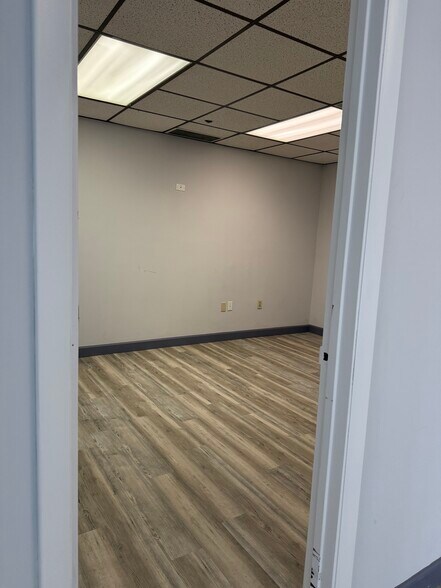 More Photos Of 1150 NW 72nd Ave, Miami Unknown For Lease