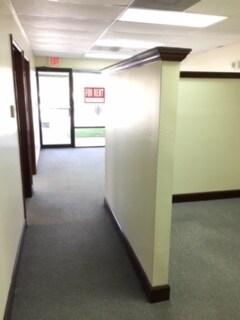 More Photos Of 6808-6832 Hanging Moss Rd, Orlando Showroom For Lease