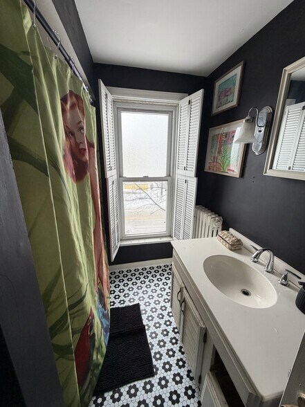 More Photos Of 138 W Main St, Ligonier Storefront Retail Residential For Sale