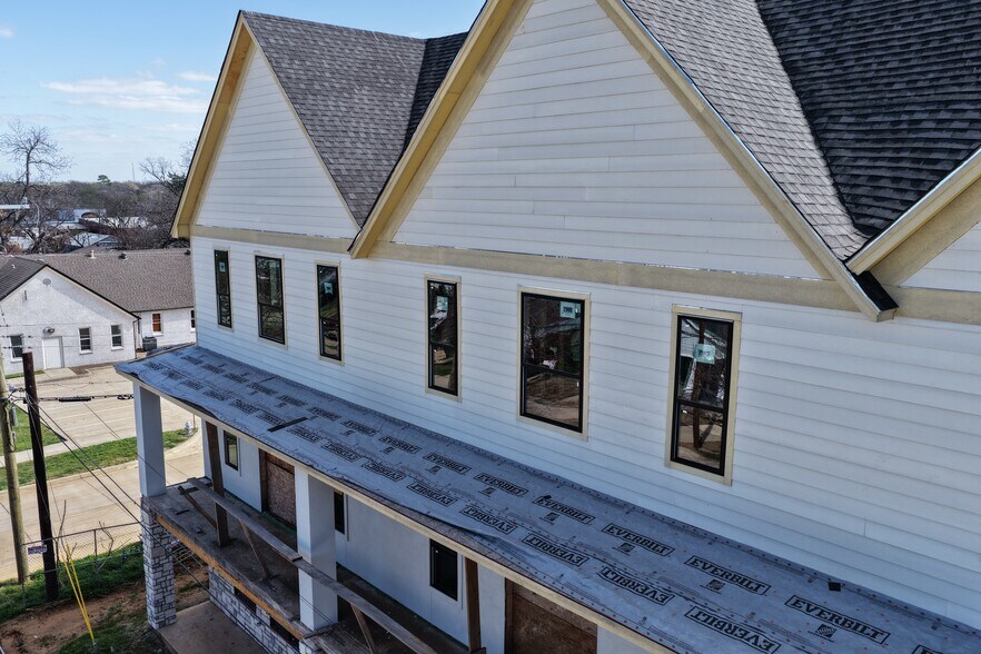 More Photos Of 301 Oak st, Mansfield Multifamily For Sale