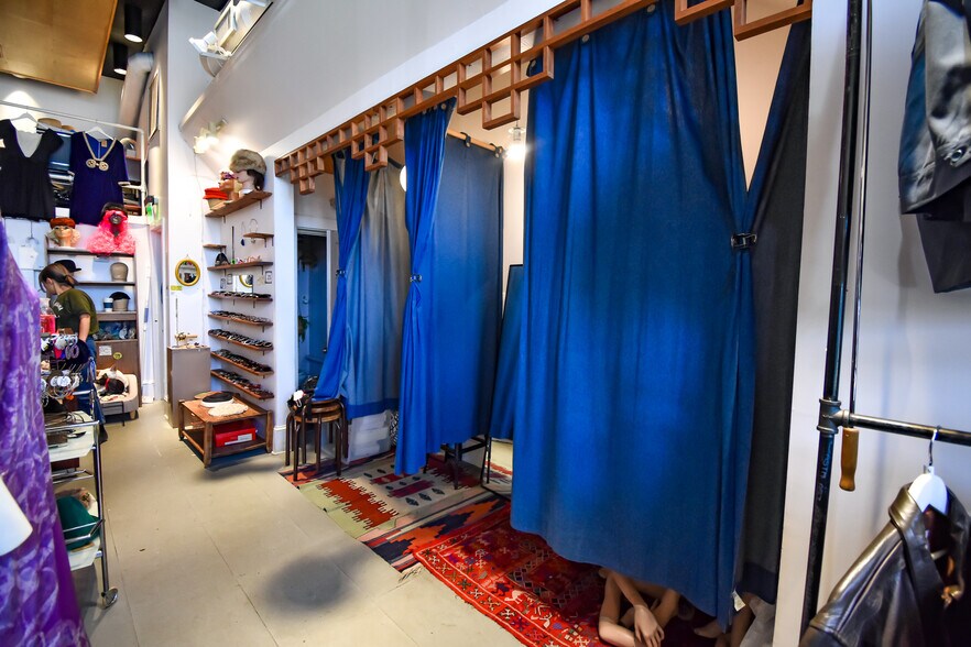 More Photos Of 2104 18th St NW, Washington Storefront Retail Residential For Lease