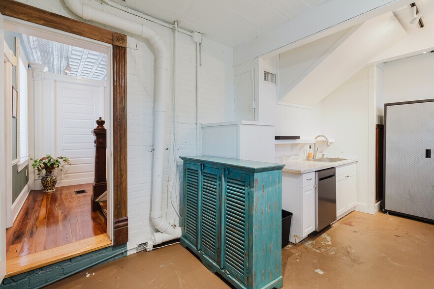 More Photos Of 37951 Meridian Ave, Dade City Office For Sale