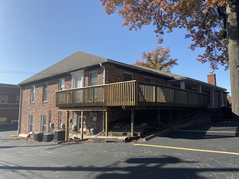 More Photos Of 5809 Reeds Rd, Mission Medical For Sale