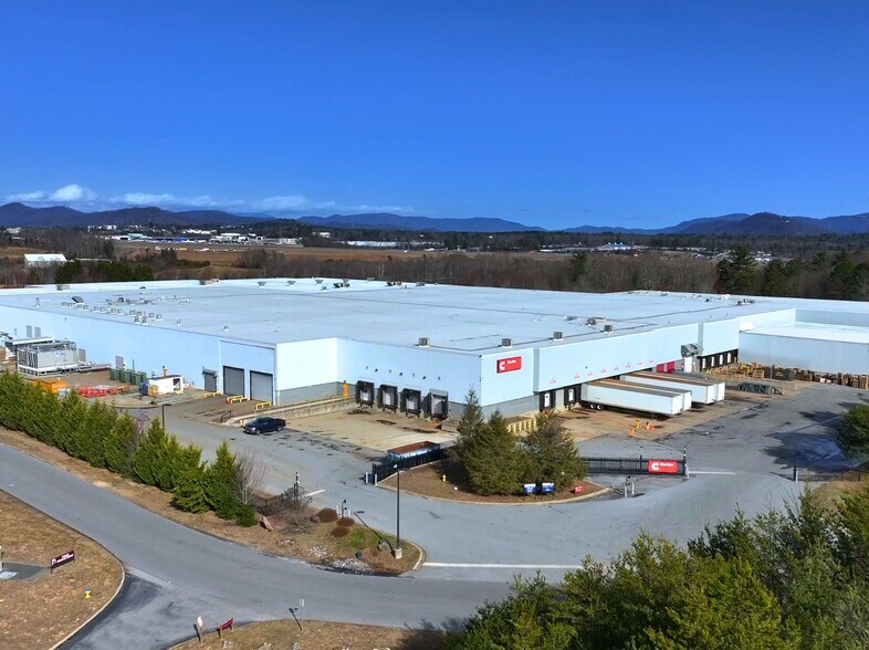 More Photos Of 1 Quality Way, Fletcher Warehouse For Lease