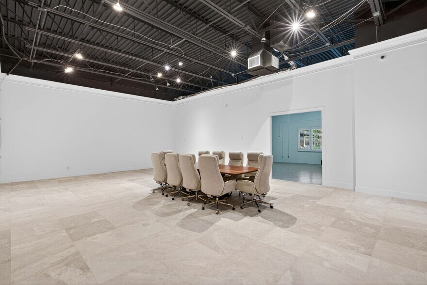 More Photos Of 3820 Via Del Rey, Bonita Springs Medical For Sale