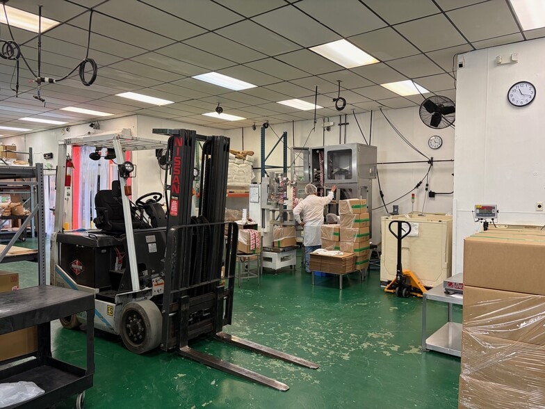 More Photos Of 23578 Bernhardt St, Hayward Warehouse For Sale