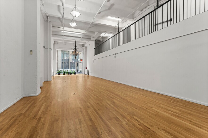More Photos Of 336-342 W 37th St, New York Loft Creative Space For Lease