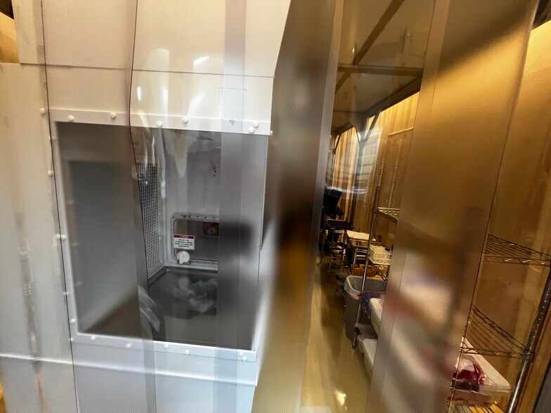 More Photos Of 1258 Mann Dr, Matthews Medical For Sale