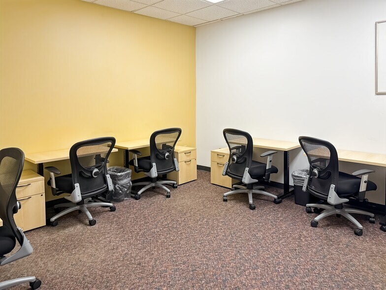 More Photos Of 4 Research Dr, Shelton Office For Lease