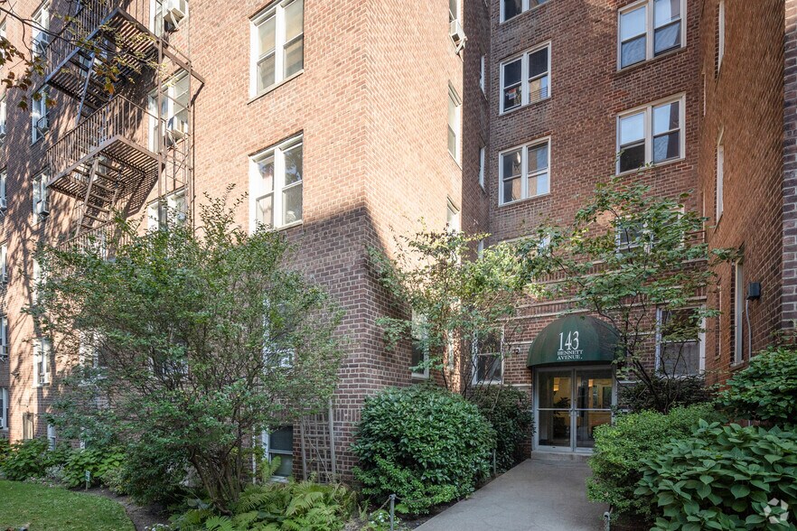 More Photos Of 143-153 Bennett Ave, New York Apartments For Sale