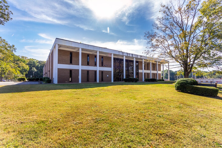 More Photos Of 2288 Fairburn Rd, Atlanta Religious Facility For Sale