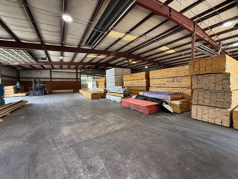 More Photos Of 398 Flower House Loop, Troutman Industrial For Sale