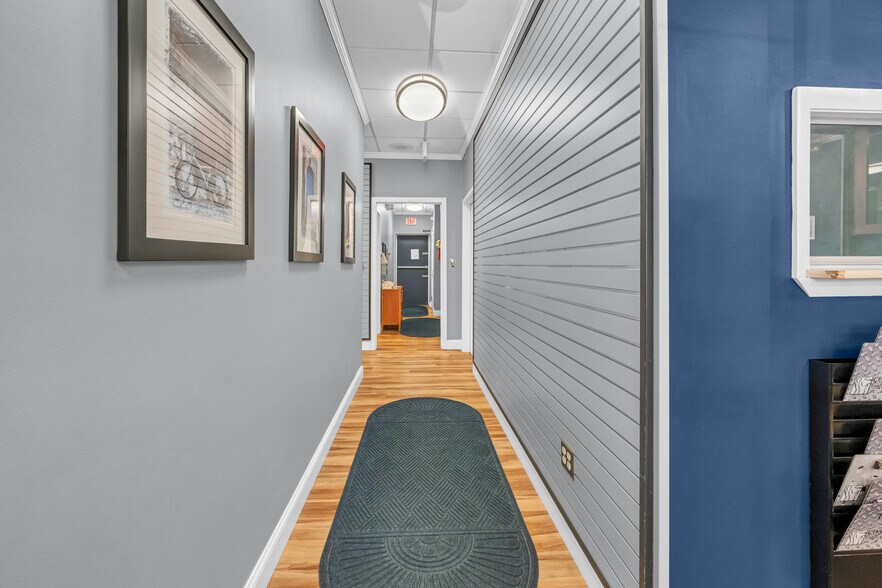 More Photos Of 132 Federal Rd, Danbury Storefront For Lease