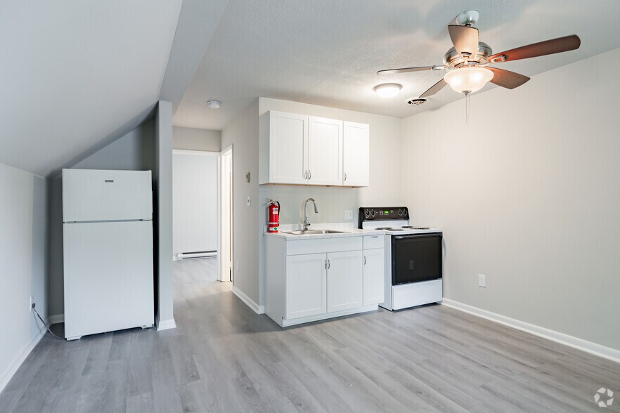 More Photos Of 10710 Jefferson Ave, Newport News Apartments For Sale