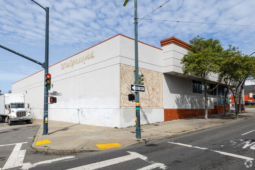 More Photos Of 5300 3rd St, San Francisco Drugstore For Lease