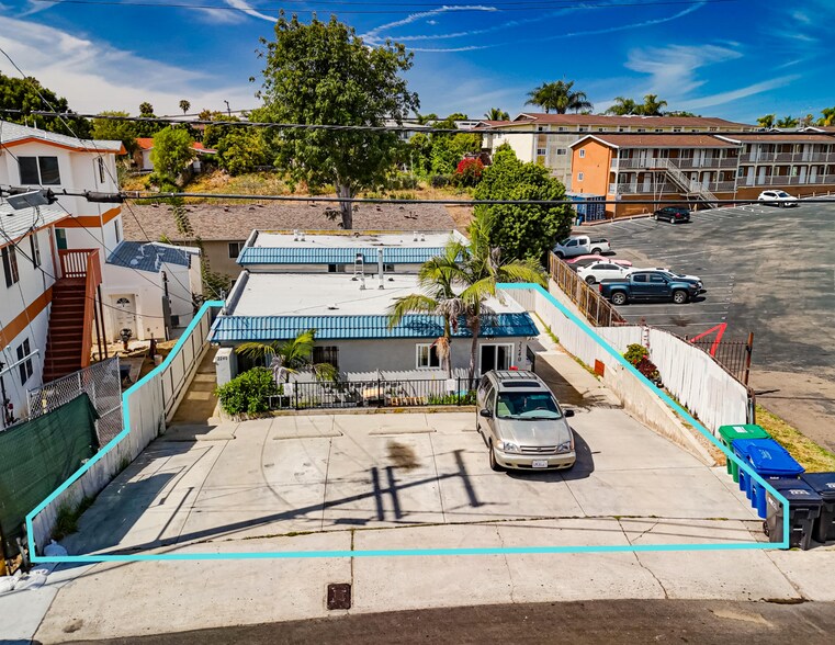 More Photos Of 2240 W Dunlop St, San Diego Apartments For Sale