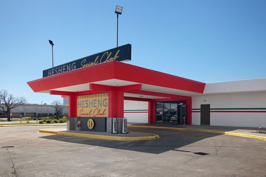 More Photos Of 2730 Fondren Rd, Houston General Retail For Sale