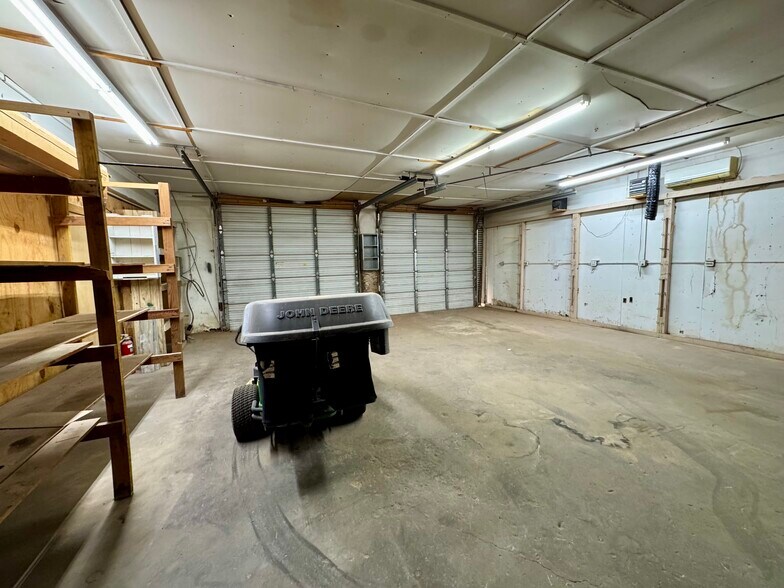 More Photos Of 608 N Meadow Ave, Odessa Light Manufacturing For Lease