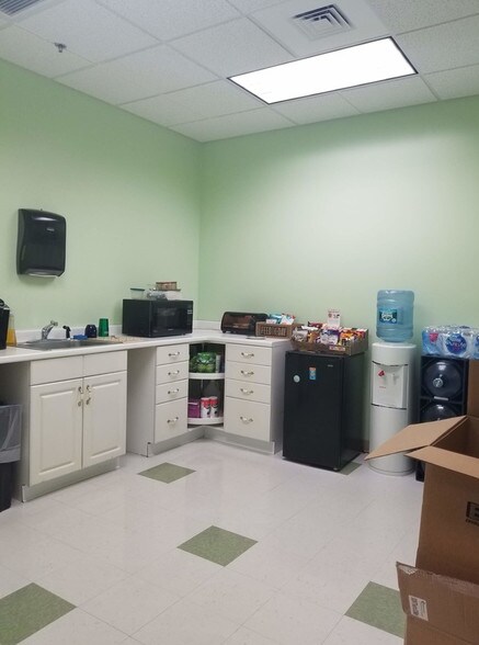 More Photos Of 501 Southampton Rd, Westfield General Retail For Sale